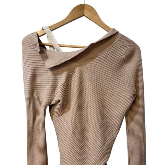 Jacquemus Asymmetric Ribbed Knit Cardigan with Strap in Beige Size 42 Wool Blend - Picture 6 of 13